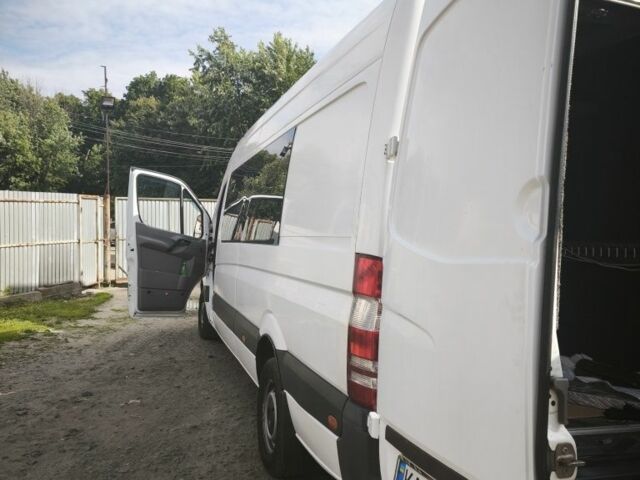 Белый Мерседес Sprinter, объемом двигателя 2.1 л и пробегом 498 тыс. км за 14500 $, фото 12 на Automoto.ua