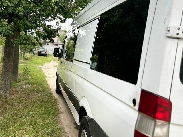 Белый Мерседес Sprinter, объемом двигателя 2.2 л и пробегом 800 тыс. км за 10500 $, фото 9 на Automoto.ua