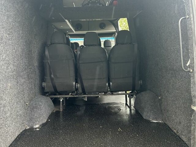 Белый Мерседес Sprinter, объемом двигателя 2.2 л и пробегом 800 тыс. км за 10480 $, фото 3 на Automoto.ua