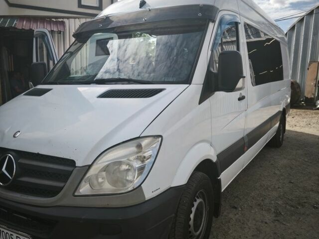 Белый Мерседес Sprinter, объемом двигателя 2.1 л и пробегом 498 тыс. км за 14500 $, фото 13 на Automoto.ua