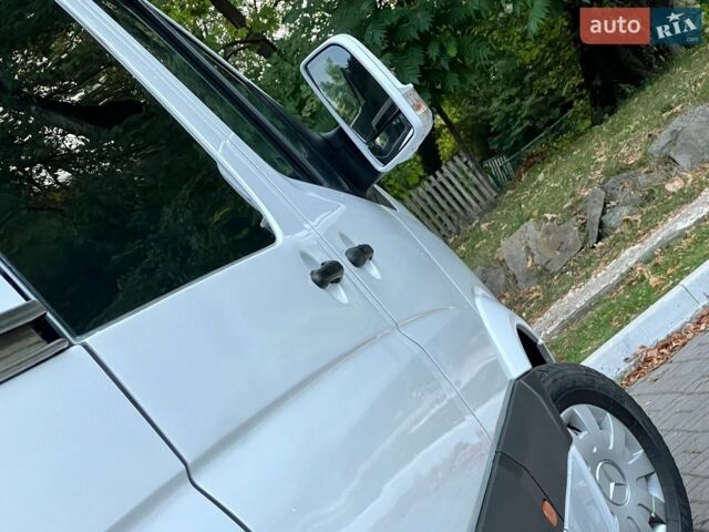 Белый Мерседес Sprinter, объемом двигателя 2.15 л и пробегом 600 тыс. км за 12450 $, фото 49 на Automoto.ua
