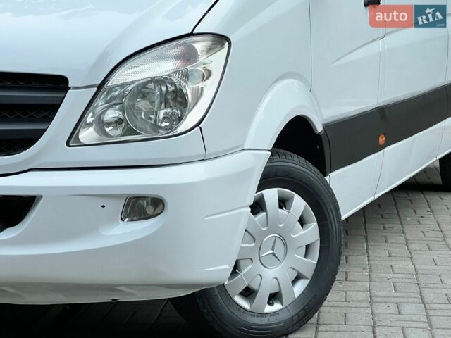 Белый Мерседес Sprinter, объемом двигателя 2.15 л и пробегом 600 тыс. км за 12450 $, фото 7 на Automoto.ua