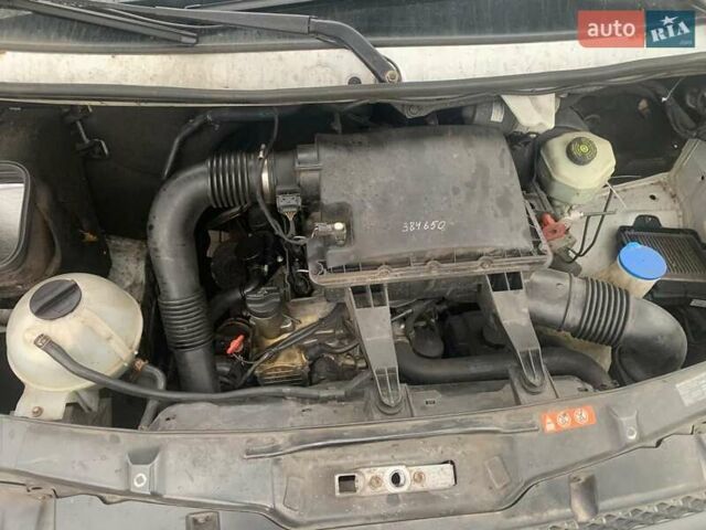 Белый Мерседес Sprinter, объемом двигателя 2.15 л и пробегом 500 тыс. км за 11900 $, фото 2 на Automoto.ua