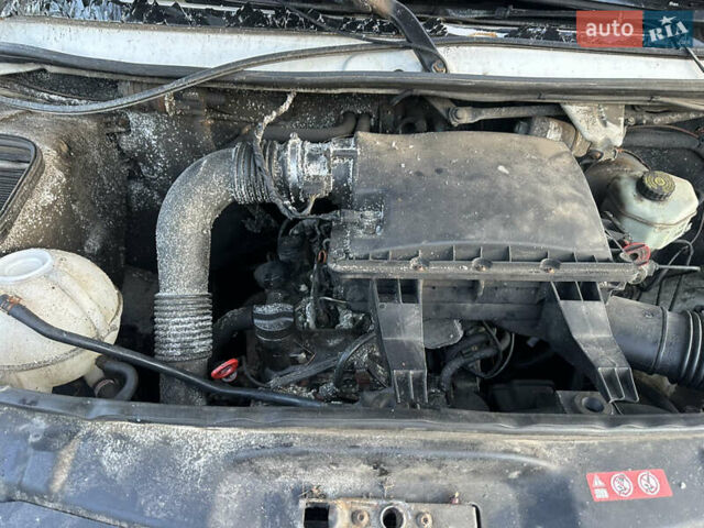 Белый Мерседес Sprinter, объемом двигателя 2.15 л и пробегом 500 тыс. км за 4300 $, фото 8 на Automoto.ua