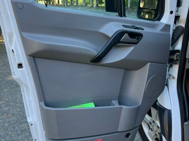 Білий Мерседес Sprinter, об'ємом двигуна 2.2 л та пробігом 554 тис. км за 12800 $, фото 16 на Automoto.ua