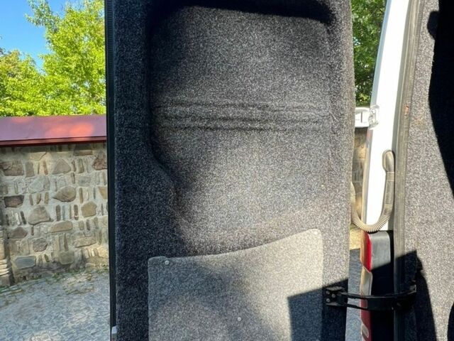 Білий Мерседес Sprinter, об'ємом двигуна 2.2 л та пробігом 554 тис. км за 12800 $, фото 21 на Automoto.ua