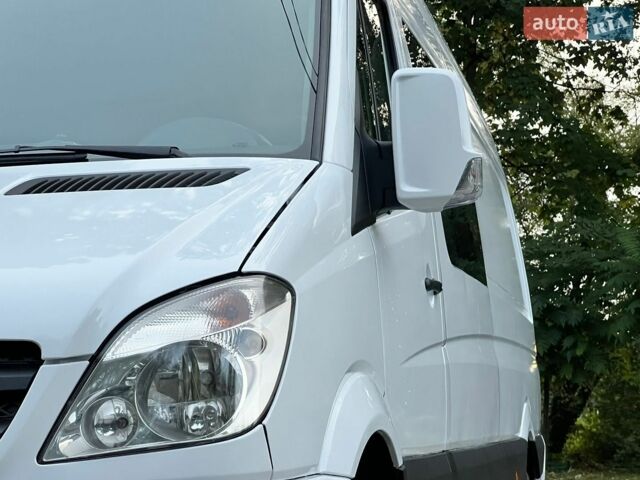 Белый Мерседес Sprinter, объемом двигателя 2.15 л и пробегом 600 тыс. км за 12450 $, фото 8 на Automoto.ua