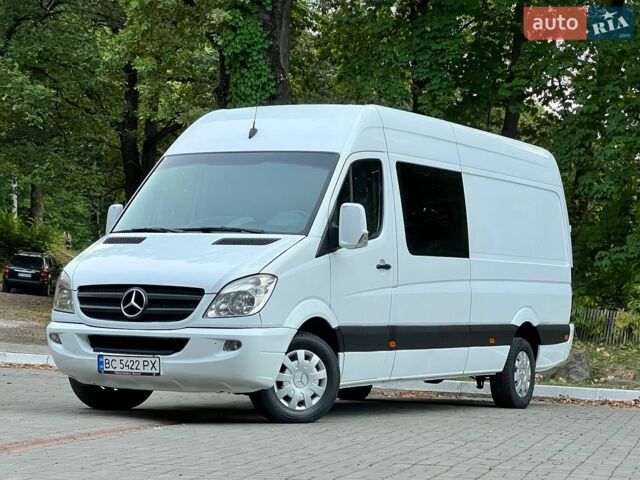 Белый Мерседес Sprinter, объемом двигателя 2.15 л и пробегом 600 тыс. км за 12450 $, фото 2 на Automoto.ua