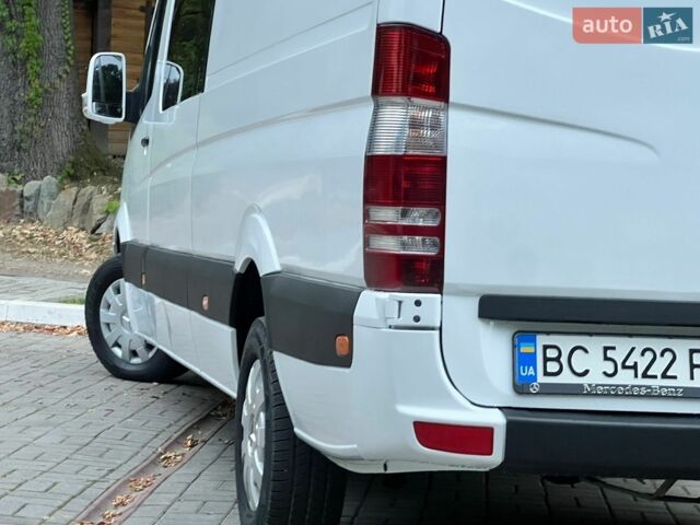 Белый Мерседес Sprinter, объемом двигателя 2.15 л и пробегом 600 тыс. км за 12450 $, фото 30 на Automoto.ua