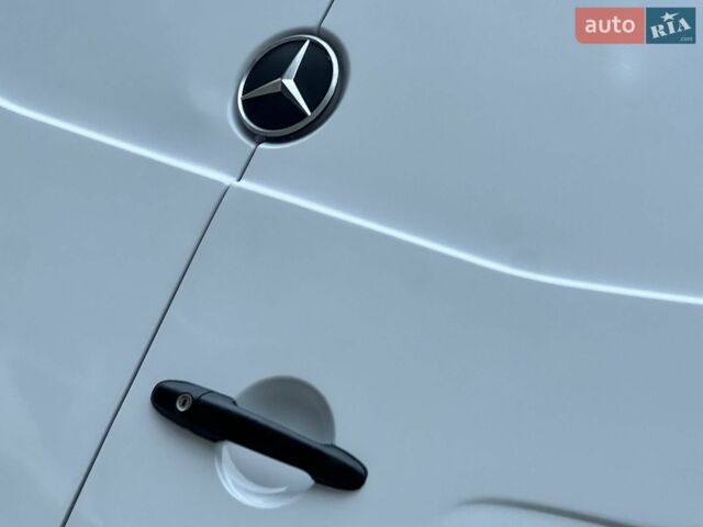 Белый Мерседес Sprinter, объемом двигателя 2.15 л и пробегом 600 тыс. км за 12450 $, фото 43 на Automoto.ua