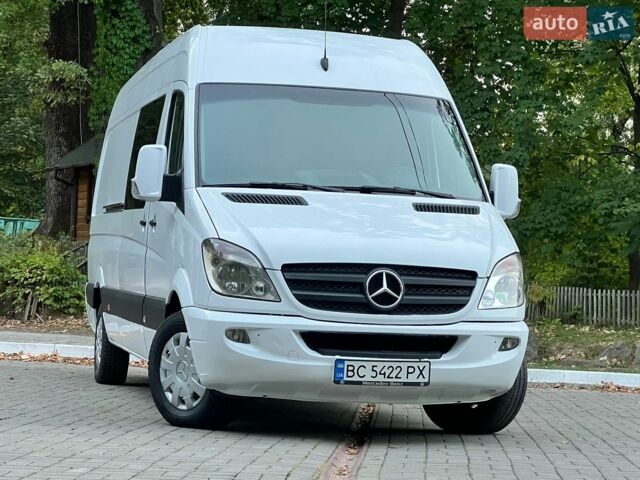 Белый Мерседес Sprinter, объемом двигателя 2.15 л и пробегом 600 тыс. км за 12450 $, фото 13 на Automoto.ua