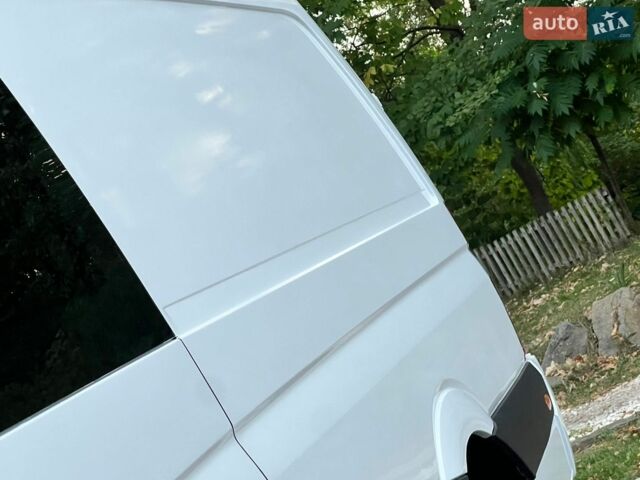 Белый Мерседес Sprinter, объемом двигателя 2.15 л и пробегом 600 тыс. км за 12450 $, фото 12 на Automoto.ua