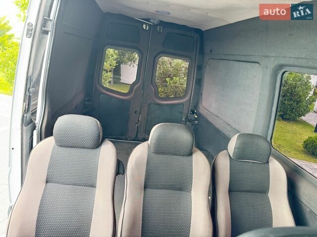Белый Мерседес Sprinter, объемом двигателя 2.15 л и пробегом 387 тыс. км за 9000 $, фото 30 на Automoto.ua