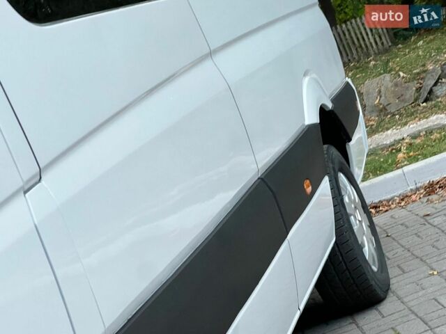 Белый Мерседес Sprinter, объемом двигателя 2.15 л и пробегом 600 тыс. км за 12450 $, фото 11 на Automoto.ua