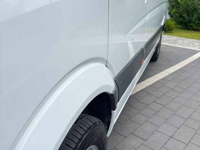 Белый Мерседес Sprinter, объемом двигателя 2.15 л и пробегом 387 тыс. км за 9000 $, фото 33 на Automoto.ua