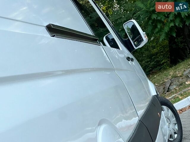 Белый Мерседес Sprinter, объемом двигателя 2.15 л и пробегом 600 тыс. км за 12450 $, фото 48 на Automoto.ua