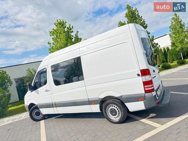 Белый Мерседес Sprinter, объемом двигателя 2.15 л и пробегом 387 тыс. км за 9000 $, фото 48 на Automoto.ua
