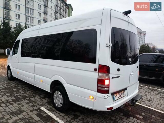 Белый Мерседес Sprinter, объемом двигателя 2.15 л и пробегом 611 тыс. км за 14900 $, фото 10 на Automoto.ua