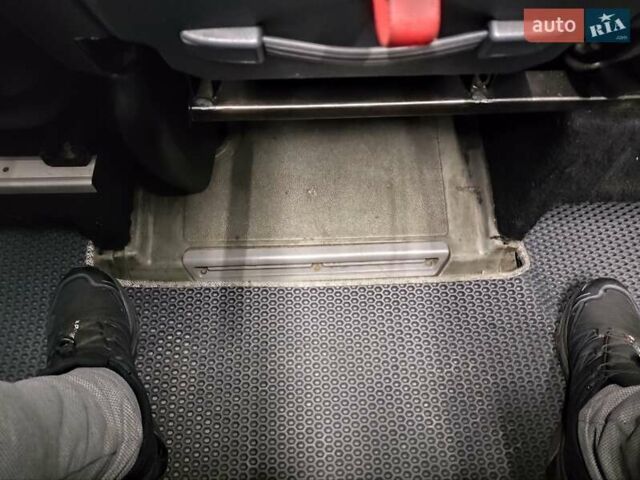 Белый Мерседес Sprinter, объемом двигателя 2.15 л и пробегом 611 тыс. км за 14900 $, фото 27 на Automoto.ua