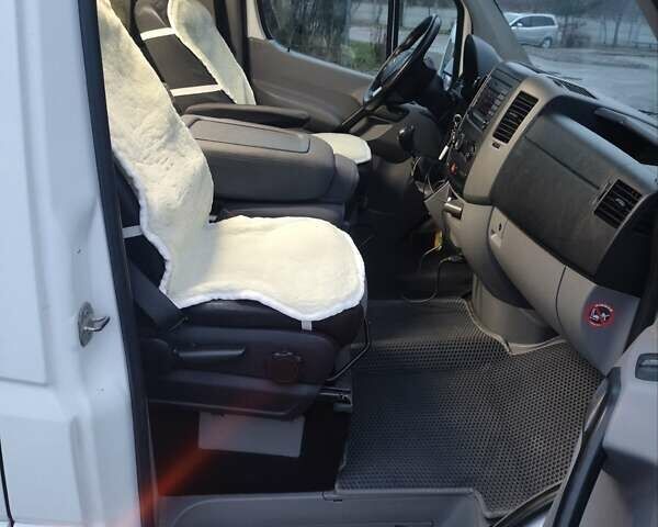 Белый Мерседес Sprinter, объемом двигателя 2.15 л и пробегом 611 тыс. км за 14900 $, фото 16 на Automoto.ua