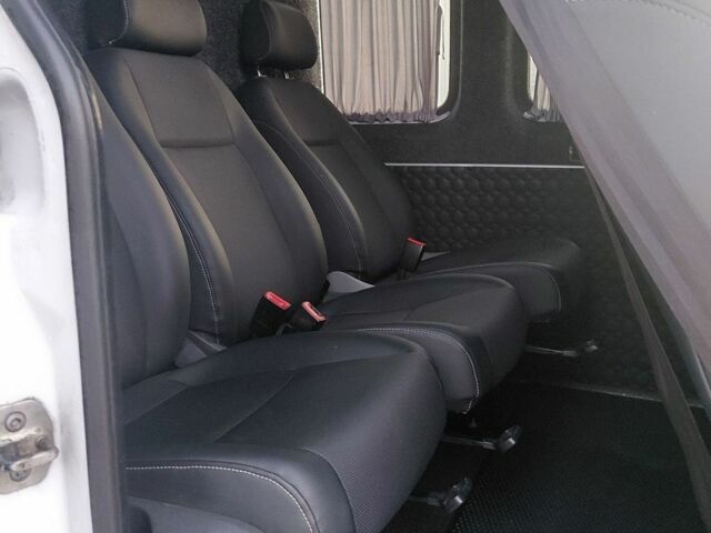 Белый Мерседес Sprinter, объемом двигателя 2.99 л и пробегом 903 тыс. км за 12600 $, фото 6 на Automoto.ua