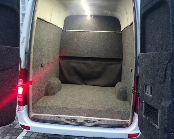 Белый Мерседес Sprinter, объемом двигателя 2.15 л и пробегом 611 тыс. км за 14900 $, фото 21 на Automoto.ua