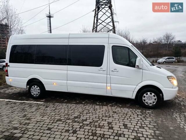 Белый Мерседес Sprinter, объемом двигателя 2.15 л и пробегом 611 тыс. км за 14900 $, фото 8 на Automoto.ua