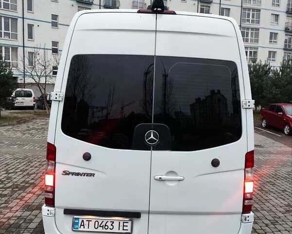 Белый Мерседес Sprinter, объемом двигателя 2.15 л и пробегом 611 тыс. км за 14900 $, фото 11 на Automoto.ua