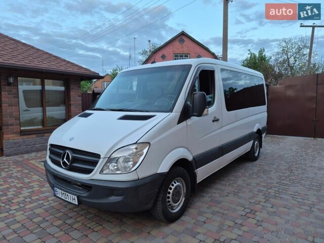 Белый Мерседес Sprinter, объемом двигателя 2.15 л и пробегом 394 тыс. км за 10950 $, фото 1 на Automoto.ua