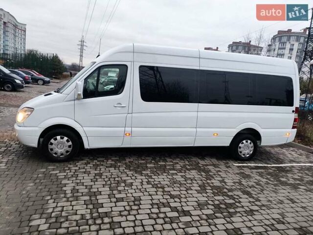 Белый Мерседес Sprinter, объемом двигателя 2.15 л и пробегом 611 тыс. км за 14900 $, фото 5 на Automoto.ua