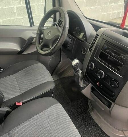Белый Мерседес Sprinter, объемом двигателя 2.99 л и пробегом 700 тыс. км за 14543 $, фото 8 на Automoto.ua