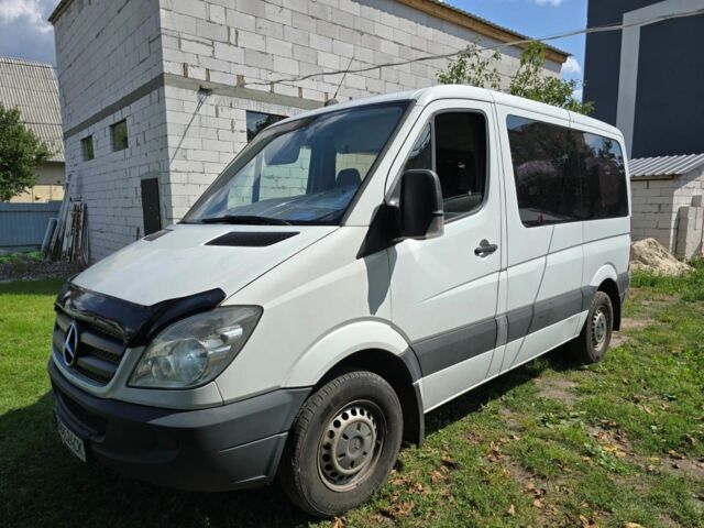 Белый Мерседес Sprinter, объемом двигателя 2.1 л и пробегом 290 тыс. км за 11500 $, фото 7 на Automoto.ua