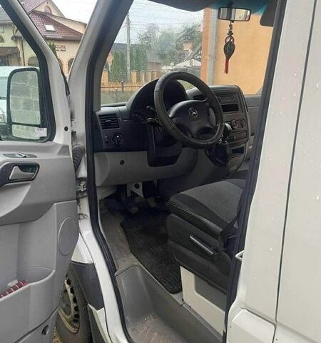 Белый Мерседес Sprinter, объемом двигателя 2.99 л и пробегом 700 тыс. км за 14543 $, фото 14 на Automoto.ua