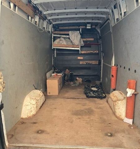 Белый Мерседес Sprinter, объемом двигателя 2.15 л и пробегом 350 тыс. км за 8600 $, фото 18 на Automoto.ua