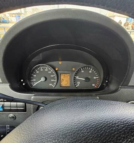Белый Мерседес Sprinter, объемом двигателя 2.15 л и пробегом 443 тыс. км за 18700 $, фото 8 на Automoto.ua