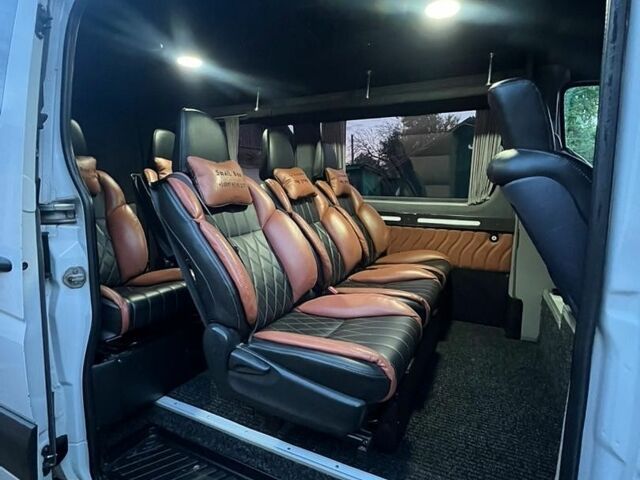 Белый Мерседес Sprinter, объемом двигателя 2.14 л и пробегом 338 тыс. км за 13000 $, фото 3 на Automoto.ua