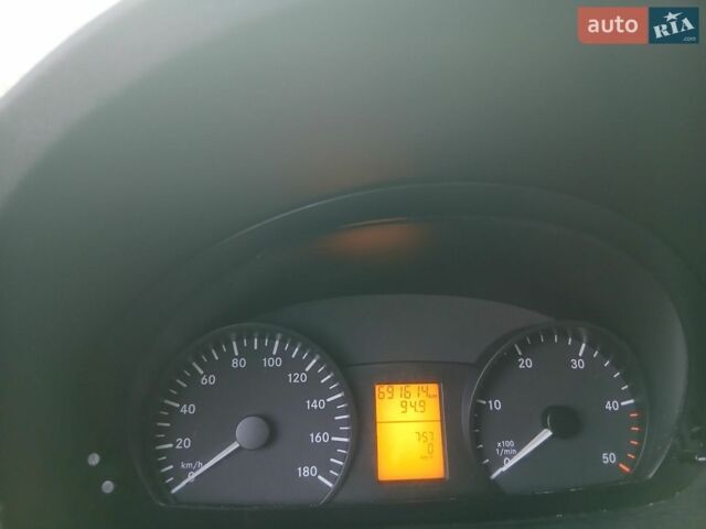 Белый Мерседес Sprinter, объемом двигателя 2.14 л и пробегом 691 тыс. км за 15000 $, фото 10 на Automoto.ua