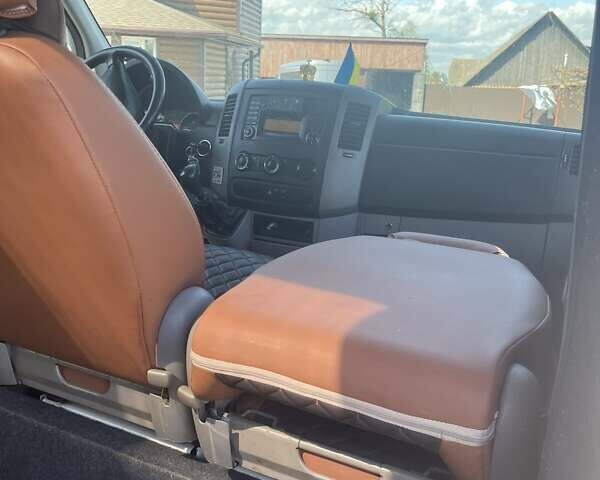 Белый Мерседес Sprinter, объемом двигателя 2.14 л и пробегом 700 тыс. км за 9495 $, фото 6 на Automoto.ua