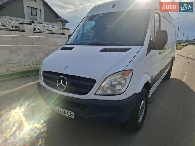 Белый Мерседес Sprinter, объемом двигателя 2.99 л и пробегом 200 тыс. км за 17300 $, фото 1 на Automoto.ua