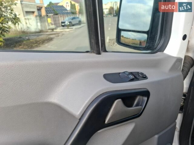 Белый Мерседес Sprinter, объемом двигателя 2.99 л и пробегом 200 тыс. км за 17300 $, фото 17 на Automoto.ua