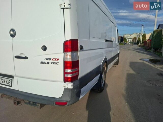 Белый Мерседес Sprinter, объемом двигателя 2.99 л и пробегом 200 тыс. км за 17300 $, фото 7 на Automoto.ua