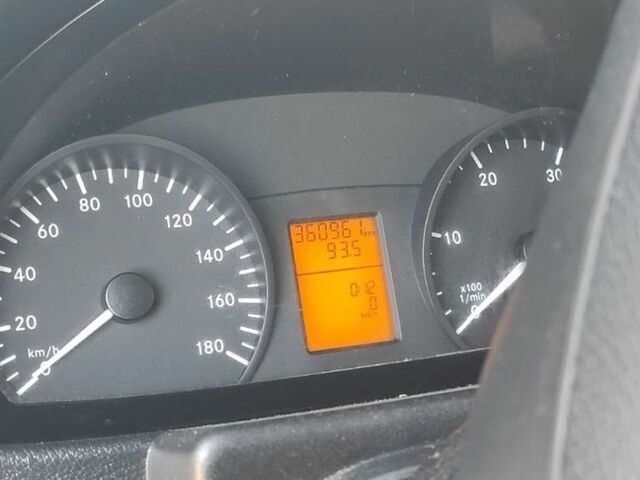 Білий Мерседес Sprinter, об'ємом двигуна 2.14 л та пробігом 360 тис. км за 13072 $, фото 2 на Automoto.ua