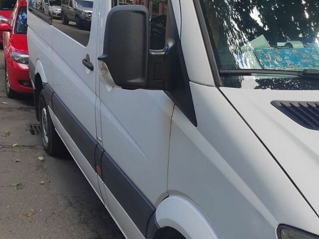 Білий Мерседес Sprinter, об'ємом двигуна 2.14 л та пробігом 360 тис. км за 13072 $, фото 5 на Automoto.ua