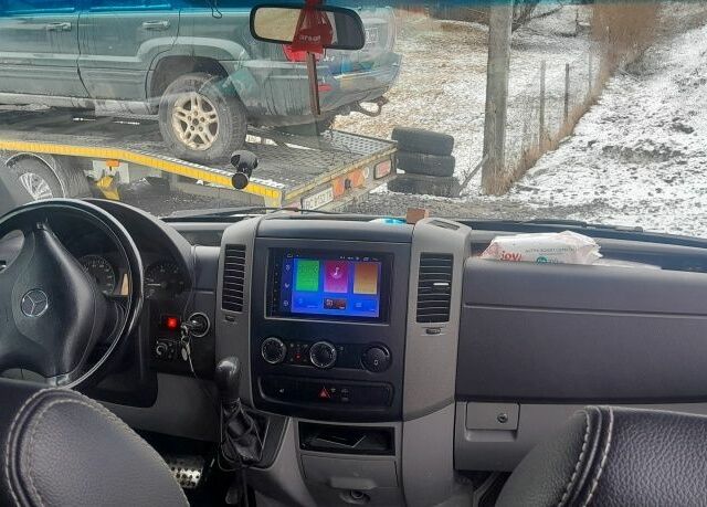Білий Мерседес Sprinter, об'ємом двигуна 3 л та пробігом 900 тис. км за 19000 $, фото 6 на Automoto.ua