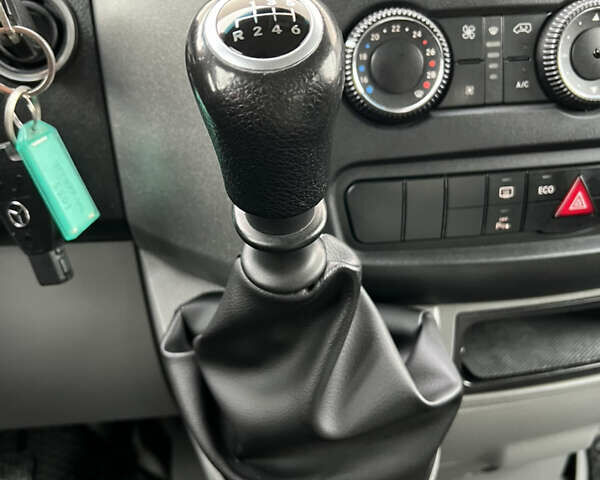 Білий Мерседес Sprinter, об'ємом двигуна 2.2 л та пробігом 329 тис. км за 22900 $, фото 41 на Automoto.ua
