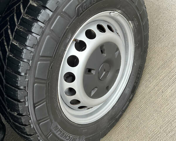 Білий Мерседес Sprinter, об'ємом двигуна 2.2 л та пробігом 329 тис. км за 22900 $, фото 9 на Automoto.ua