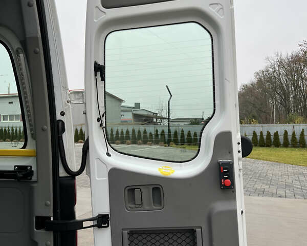Білий Мерседес Sprinter, об'ємом двигуна 2.2 л та пробігом 329 тис. км за 22900 $, фото 51 на Automoto.ua