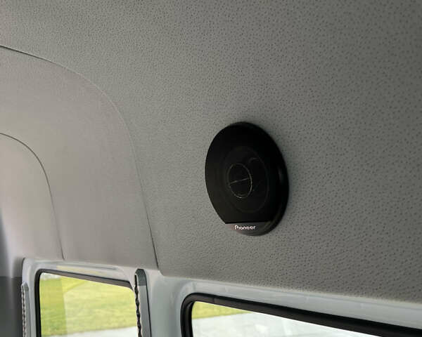 Білий Мерседес Sprinter, об'ємом двигуна 2.2 л та пробігом 329 тис. км за 22900 $, фото 55 на Automoto.ua