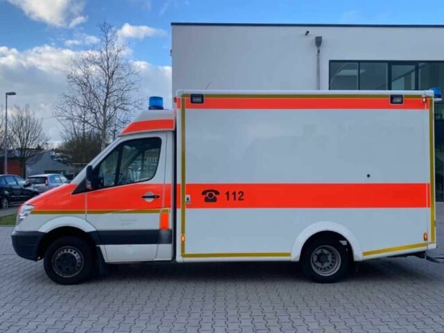 Белый Мерседес Sprinter, объемом двигателя 2.2 л и пробегом 332 тыс. км за 28358 $, фото 7 на Automoto.ua