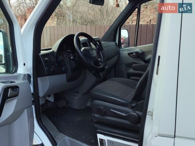 Белый Мерседес Sprinter, объемом двигателя 2.14 л и пробегом 462 тыс. км за 18800 $, фото 7 на Automoto.ua